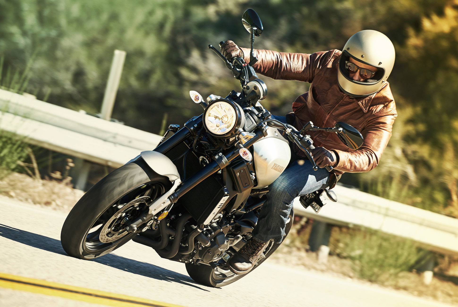 Yamaha Created a Lunatic, Ballistic Wasp and Called It a Motorcycle